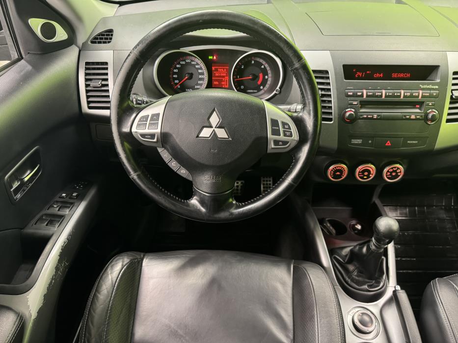 Mitsubishi Outlander 2009