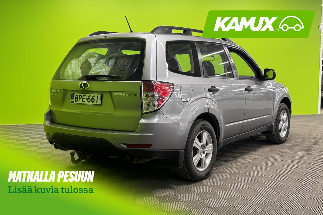 Subaru Forester 2011