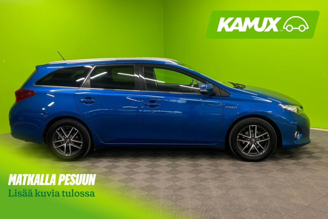 Toyota Auris 2015