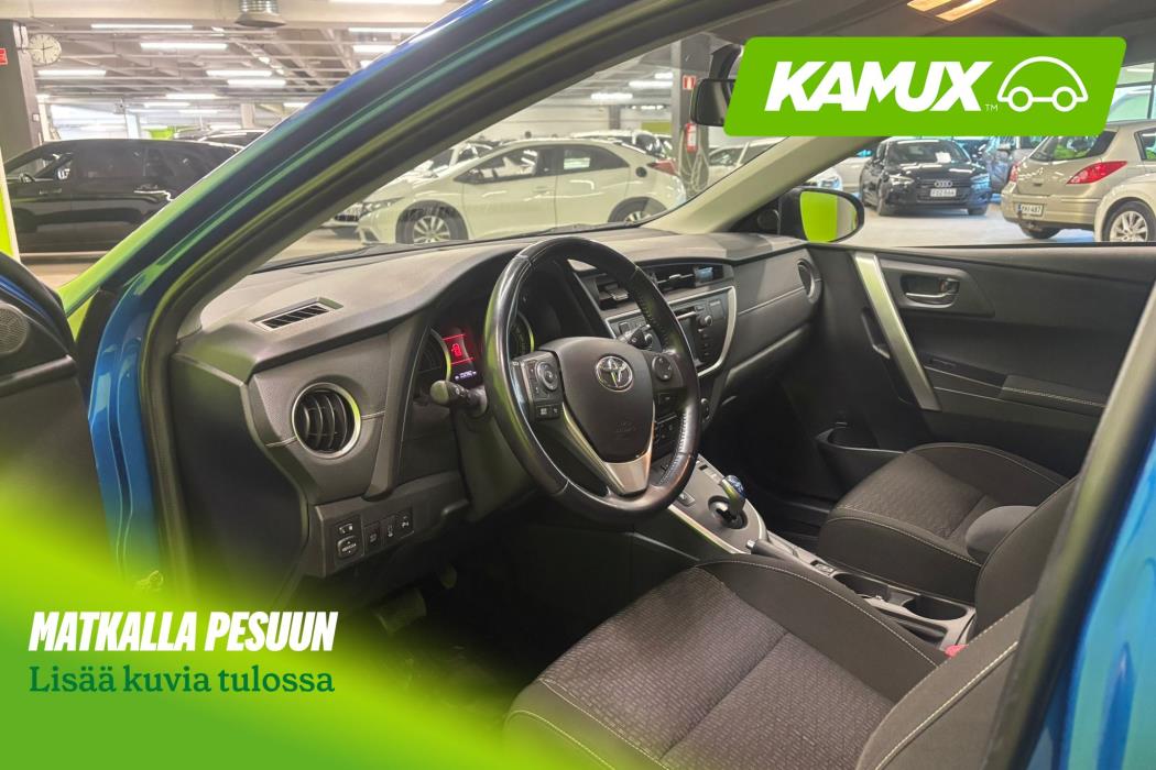 Toyota Auris 2015