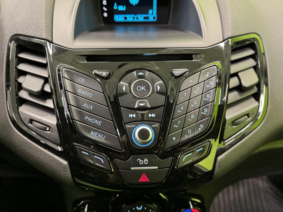 Ford Fiesta Van 2017