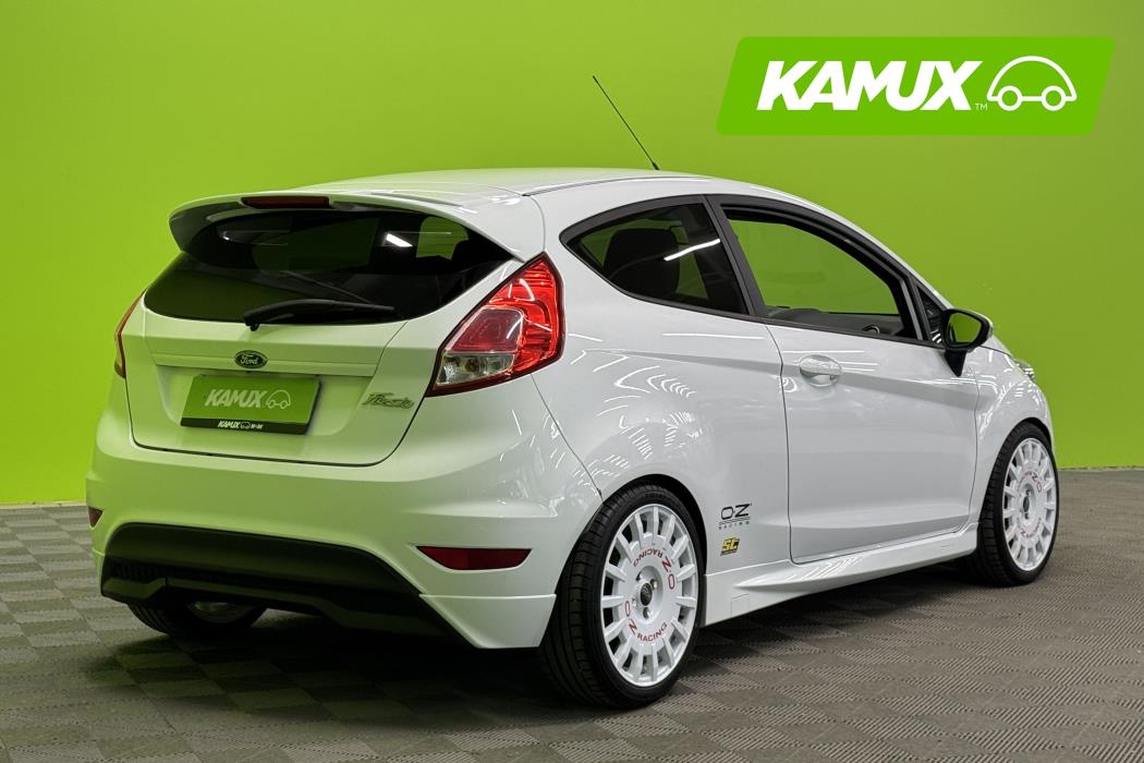 Ford Fiesta Van 2017