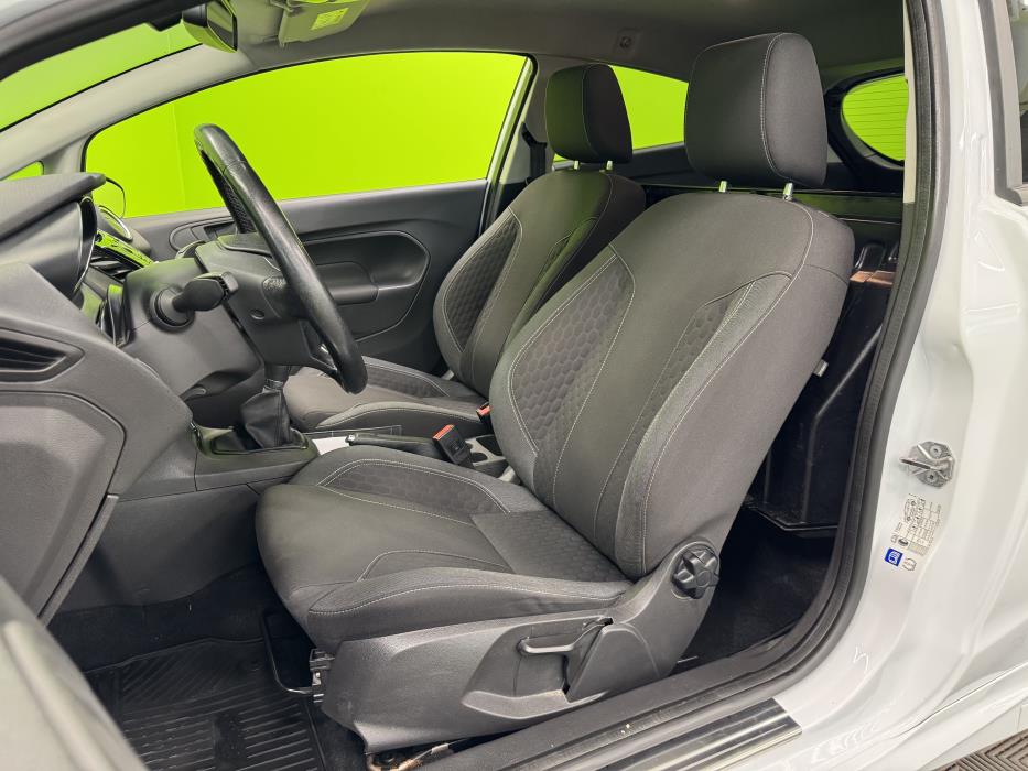 Ford Fiesta Van 2017