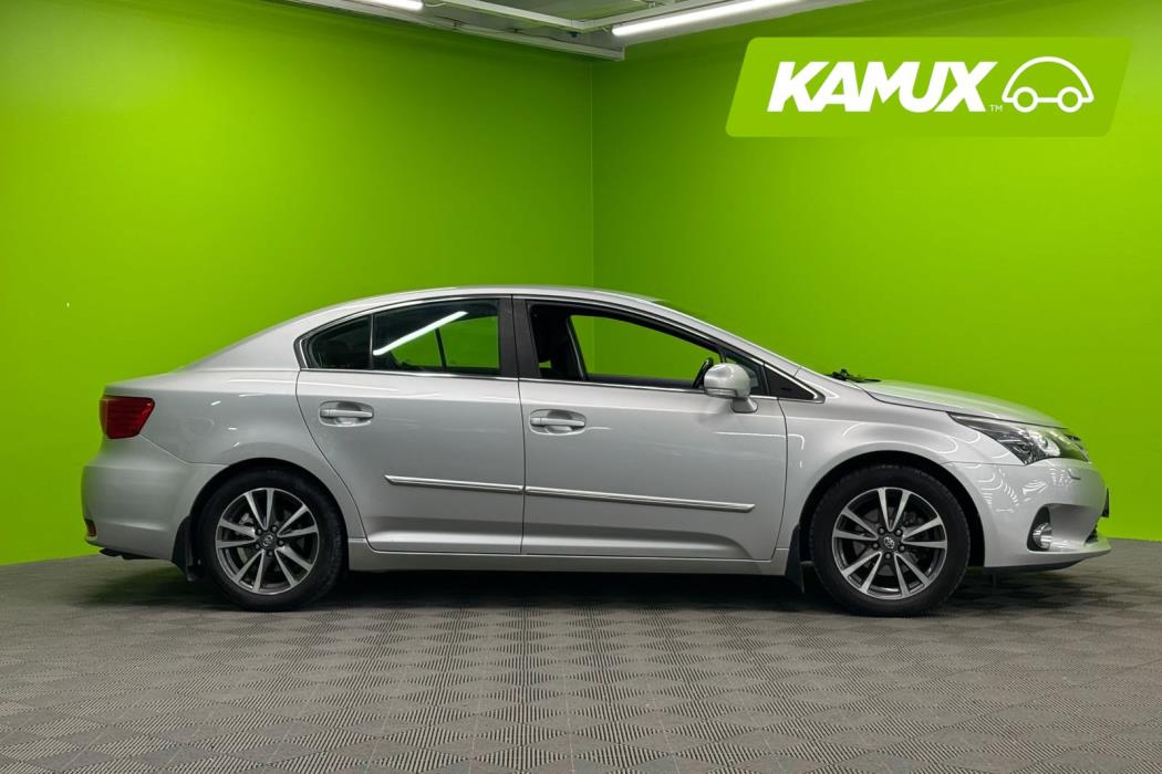 Toyota Avensis 2012