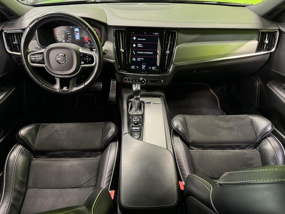 Volvo V90 2020