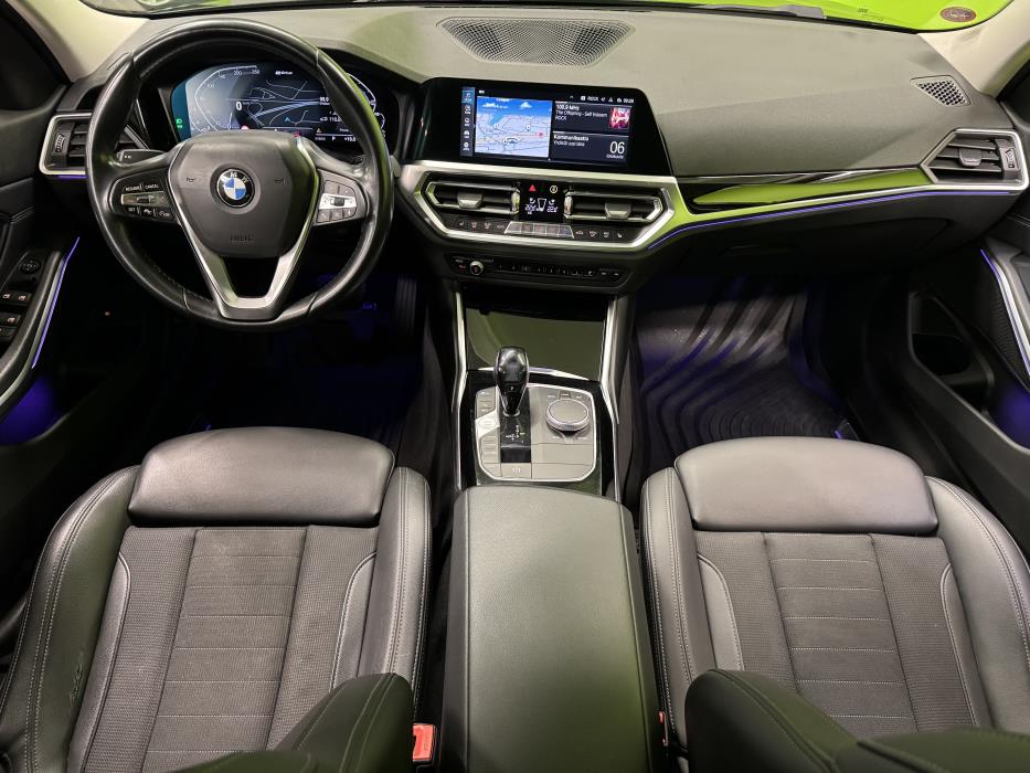 BMW 330 2020