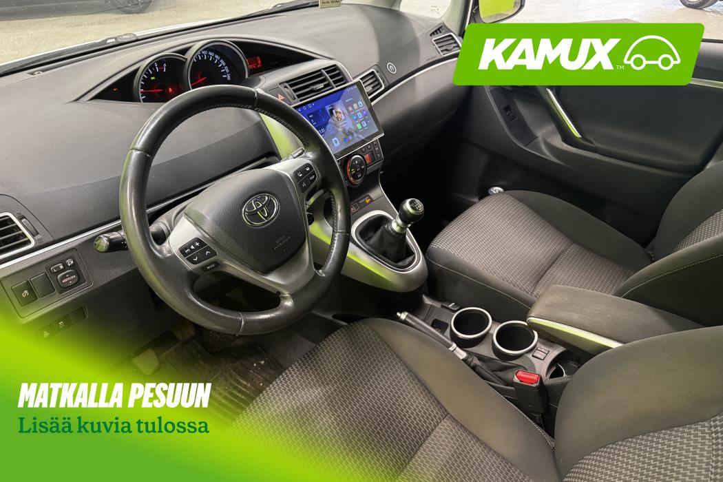 Toyota Verso 2015