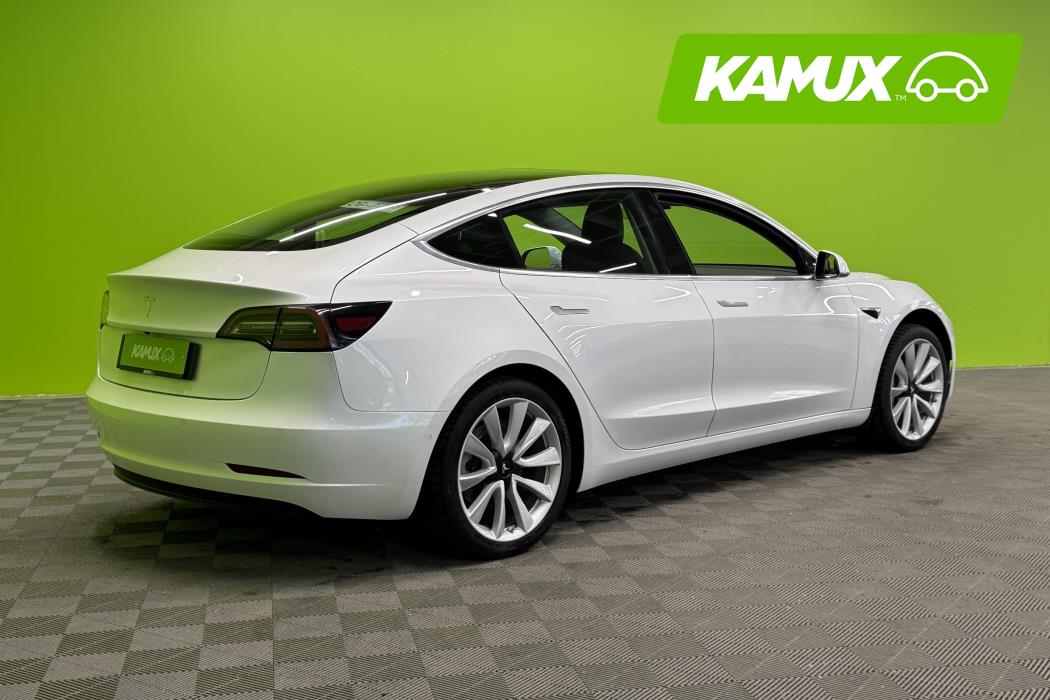 Tesla Model 3 2020