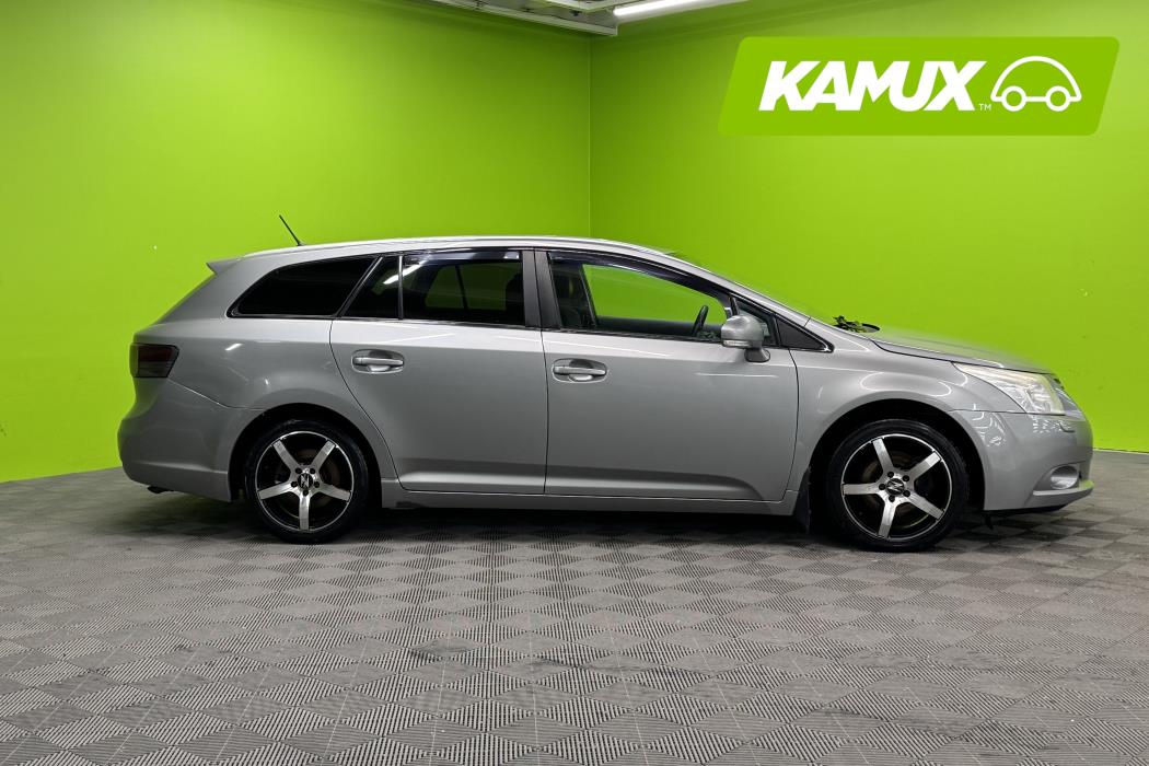 Toyota Avensis 2010
