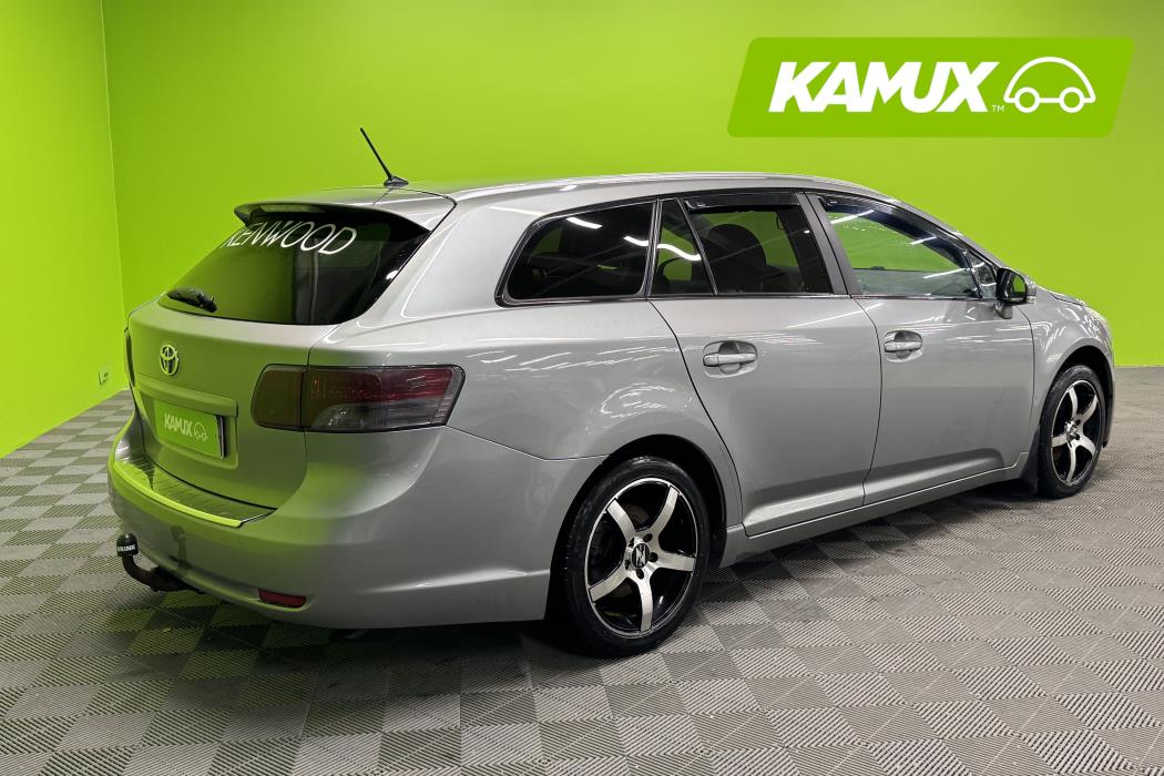 Toyota Avensis 2010