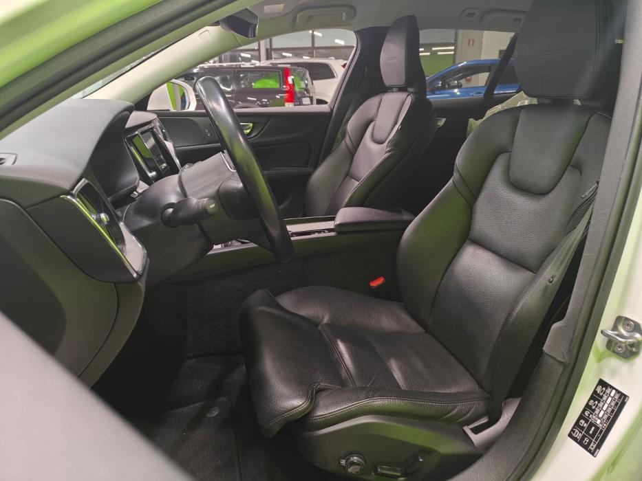 Volvo V60 2019