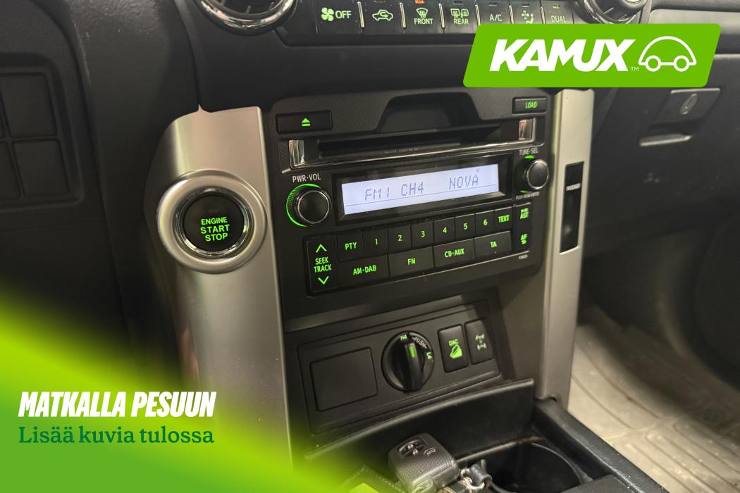 Toyota Land Cruiser 2012