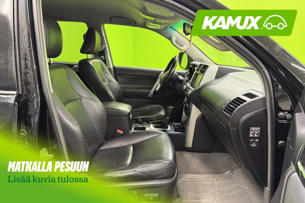 Toyota Land Cruiser 2012