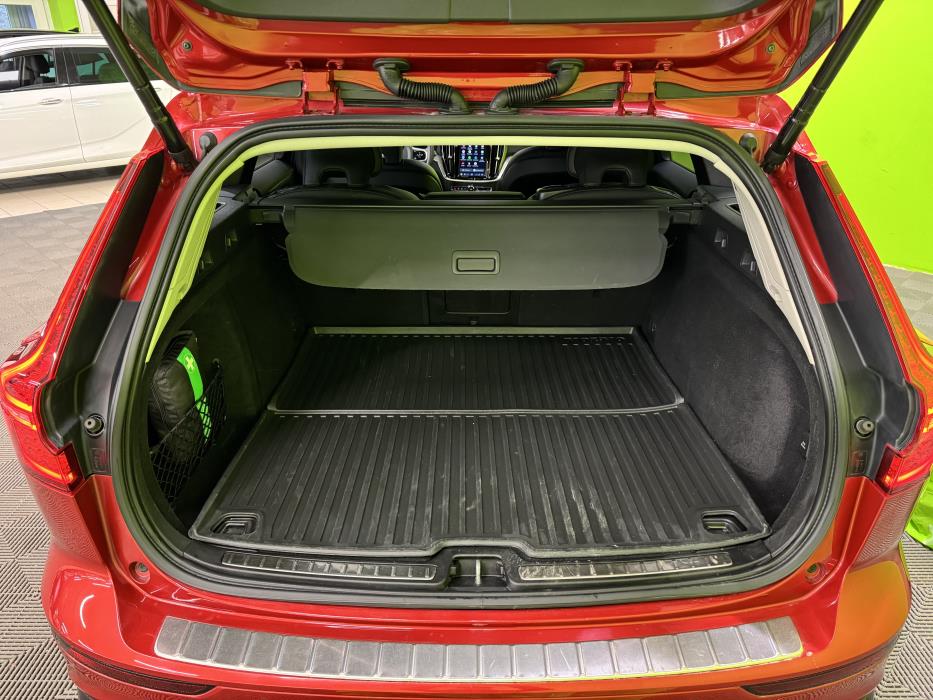 Volvo V60 2022