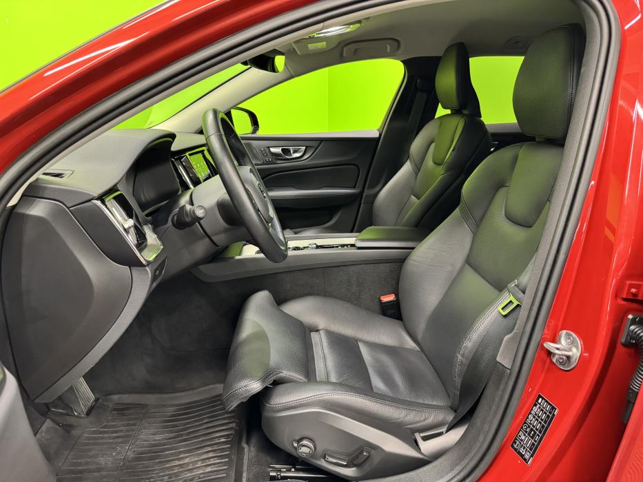 Volvo V60 2022