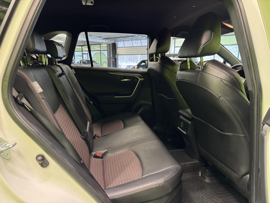 Toyota RAV4 Plug-In 2021