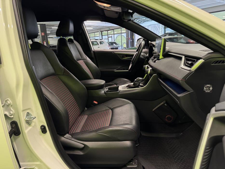 Toyota RAV4 Plug-In 2021