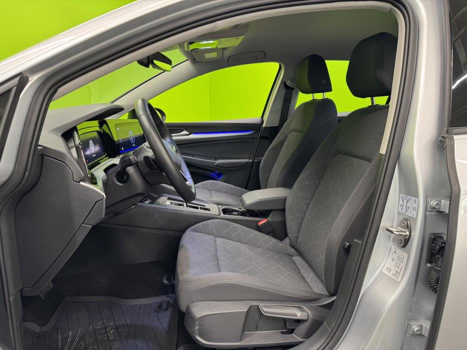 Volkswagen Golf 2024