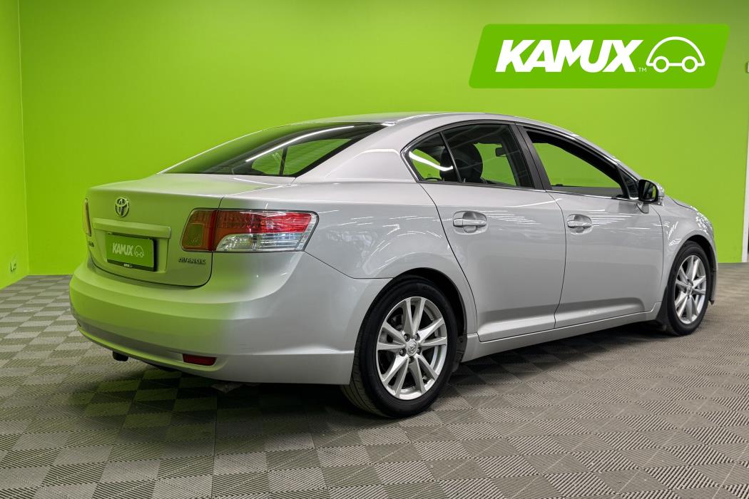Toyota Avensis 2010