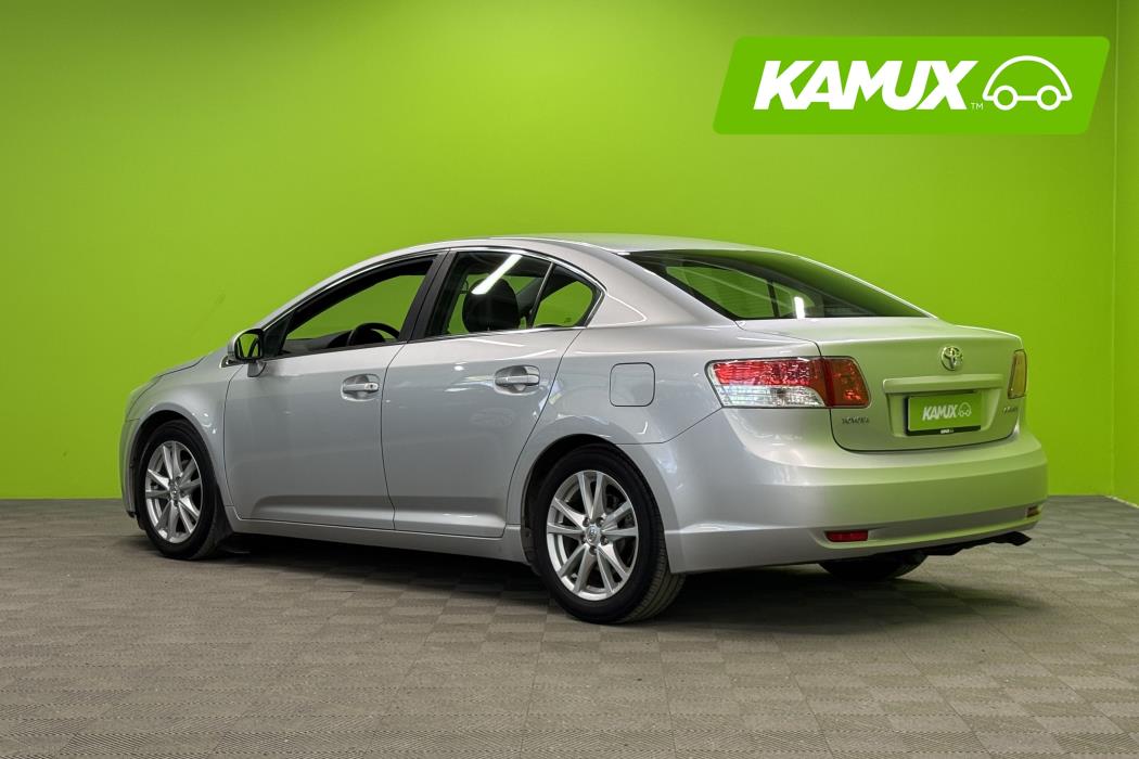 Toyota Avensis 2010