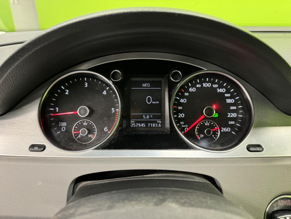 Volkswagen Passat 2010