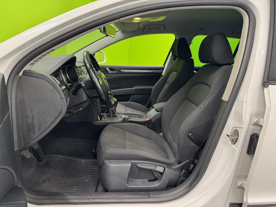Skoda Superb 2011