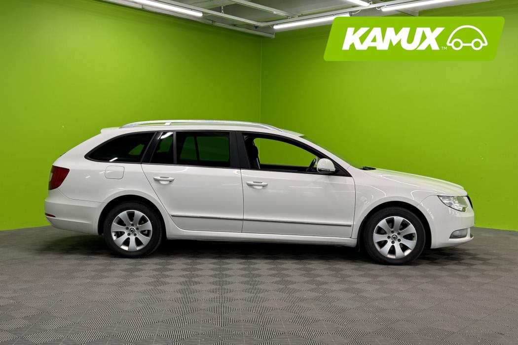 Skoda Superb 2011