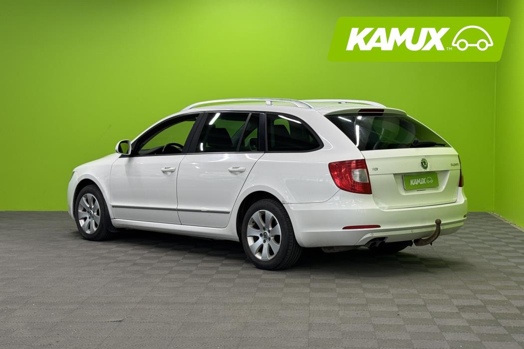 Skoda Superb 2011