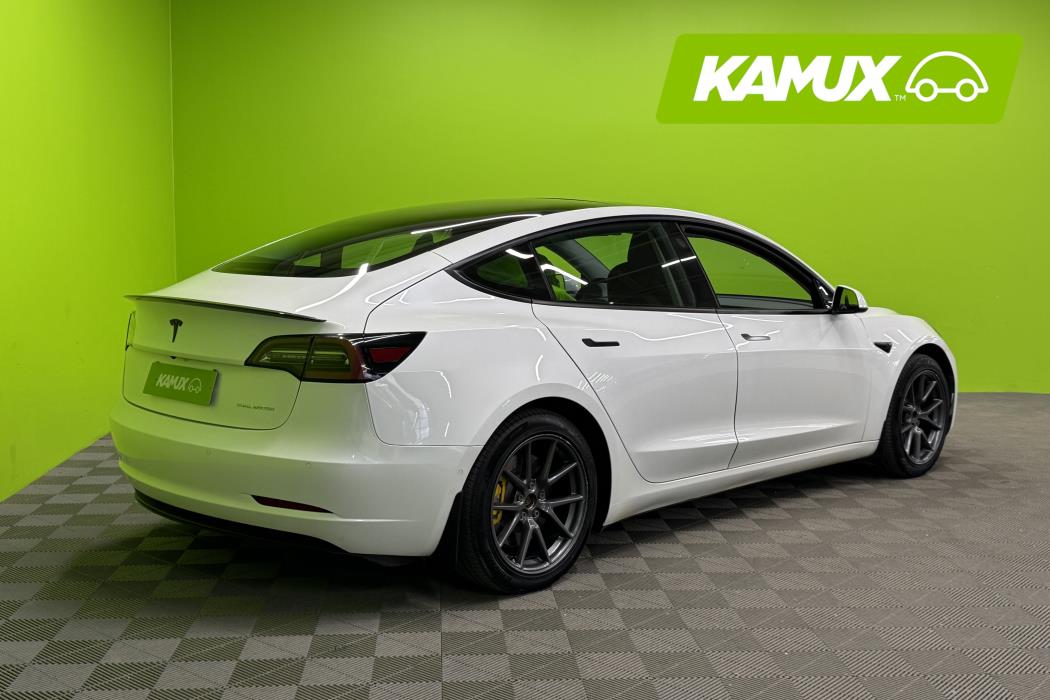 Tesla Model 3 2021
