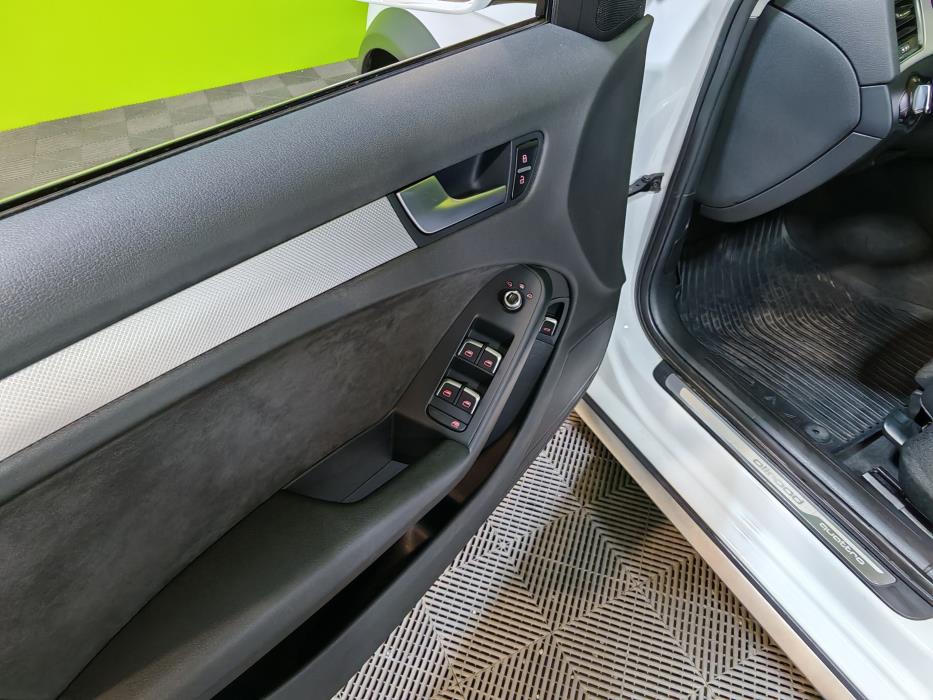 Audi A4 allroad quattro 2015
