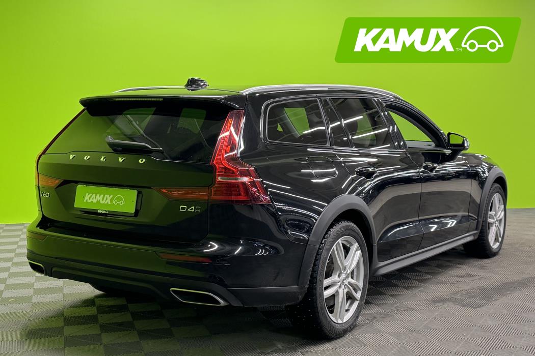 Volvo V60 Cross Country 2020