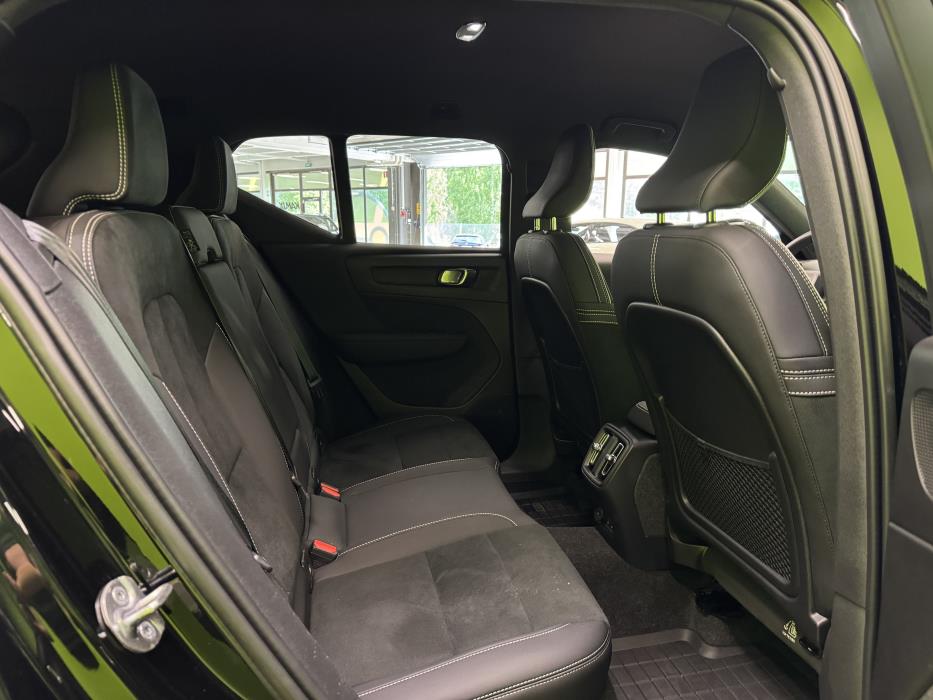 Volvo XC40 2023
