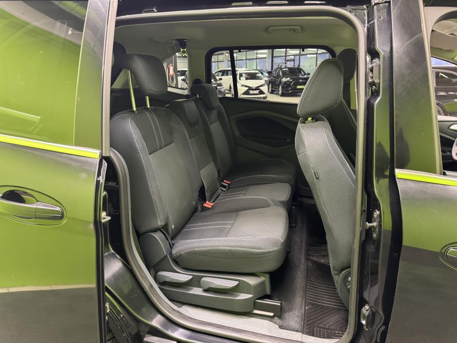 Ford C-MAX Grand 2012