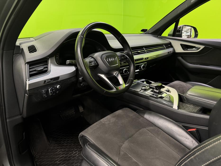 Audi Q7 2015