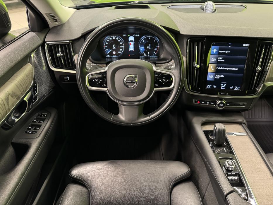 Volvo V90 Cross Country 2021