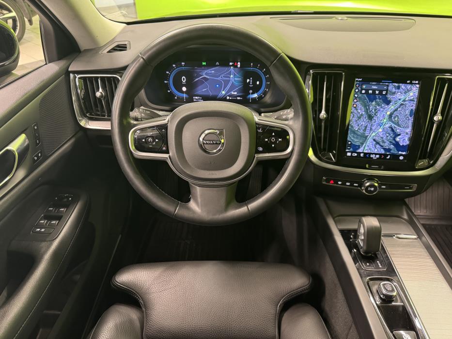 Volvo V60 2023