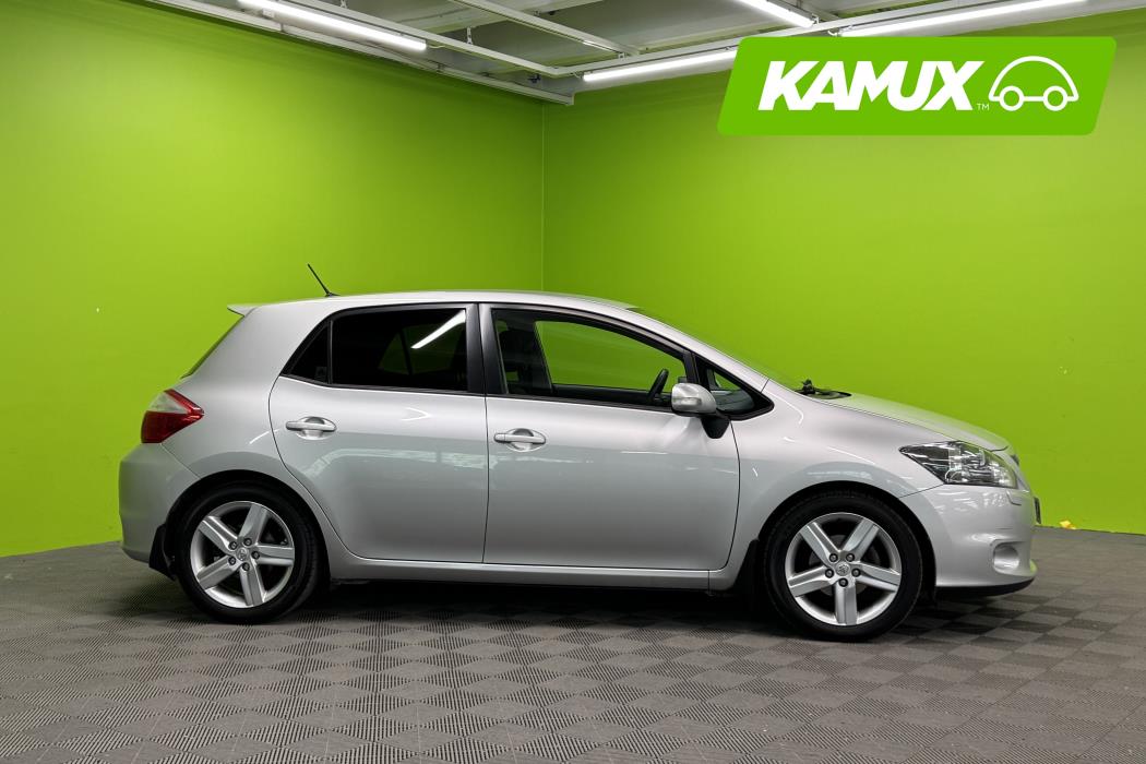 Toyota Auris 2012