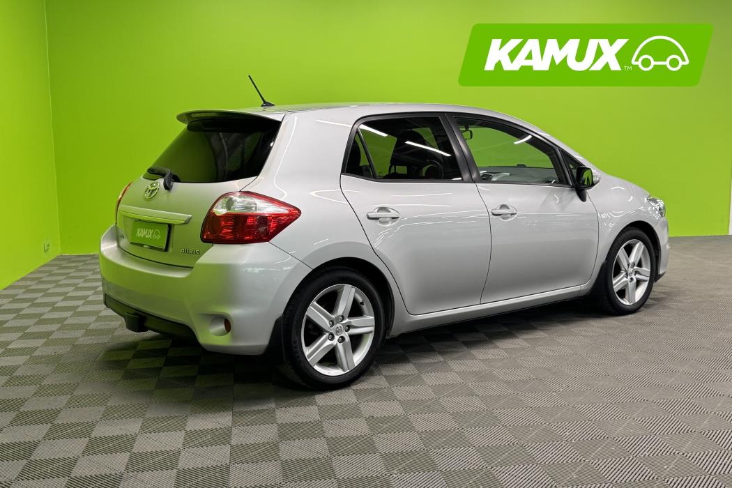 Toyota Auris 2012