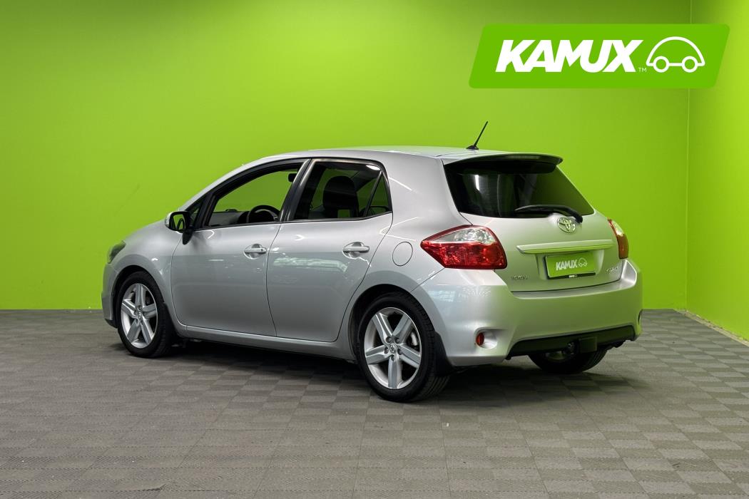 Toyota Auris 2012