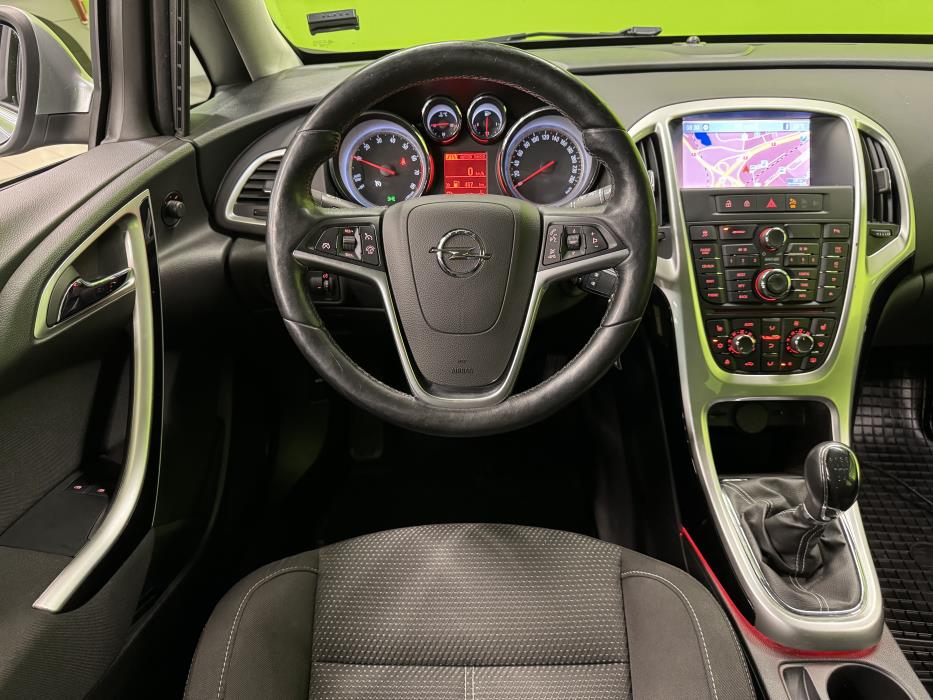 Opel Astra 2013