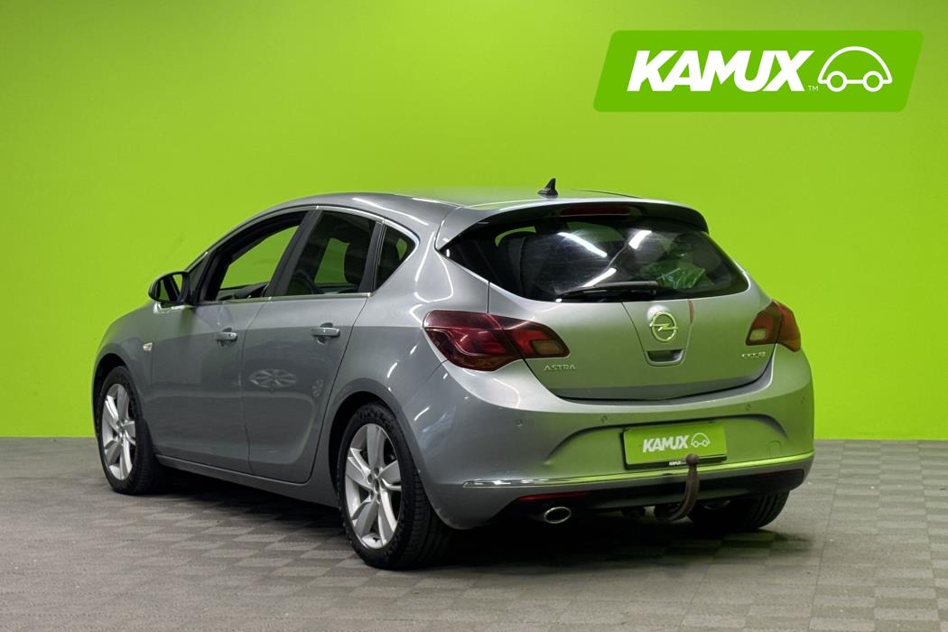 Opel Astra 2013