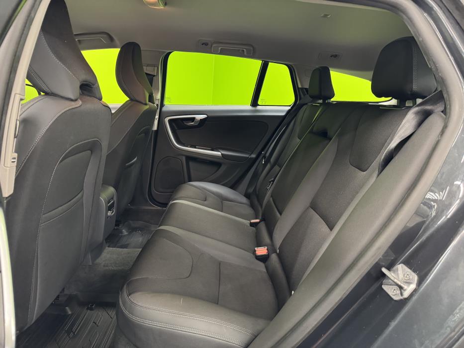Volvo V60 2015