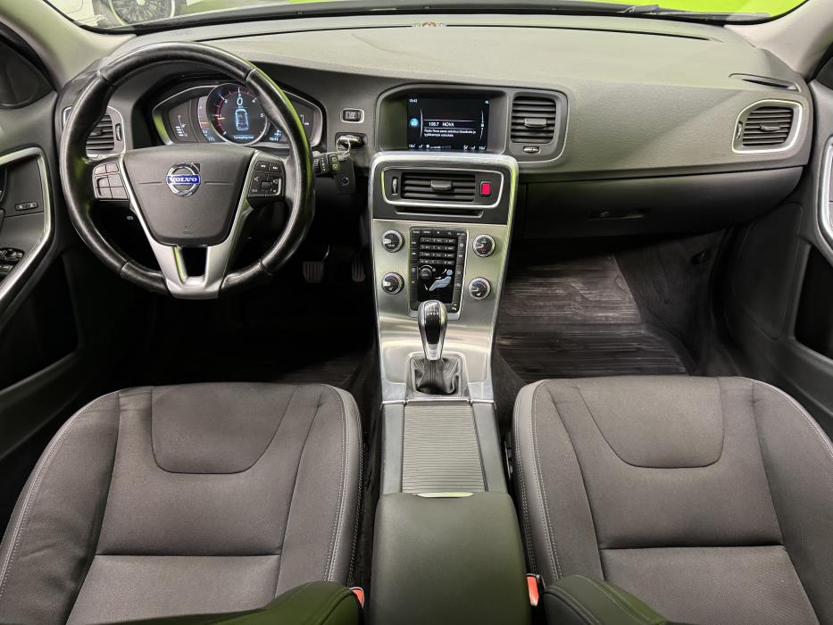 Volvo V60 2015