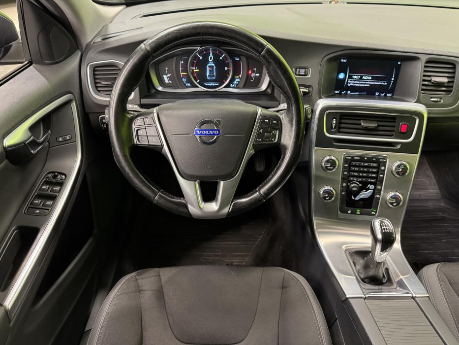 Volvo V60 2015