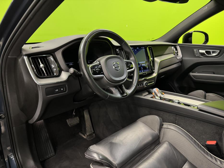 Volvo XC60 2022