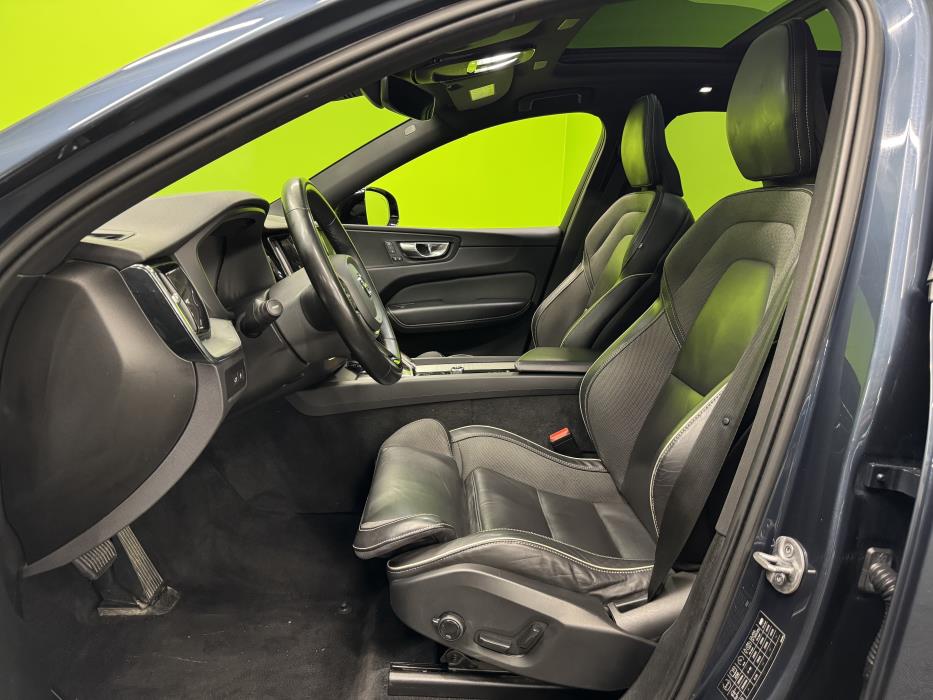 Volvo XC60 2022