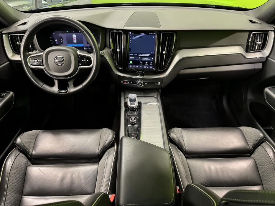 Volvo XC60 2022