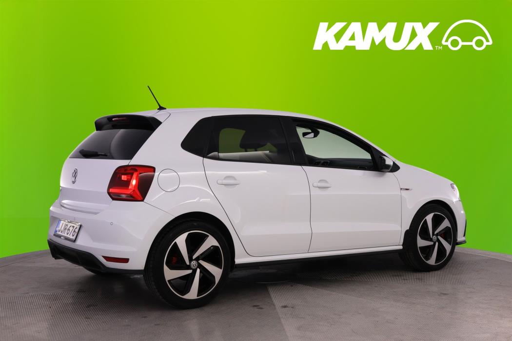 Volkswagen Polo 2015