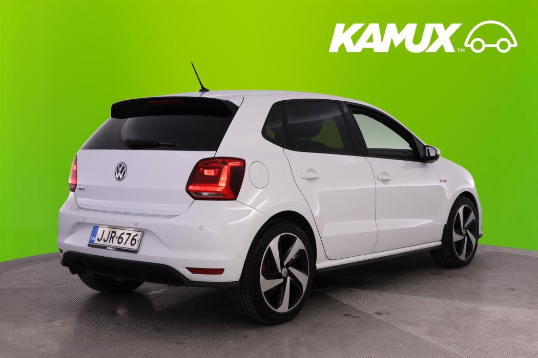 Volkswagen Polo 2015