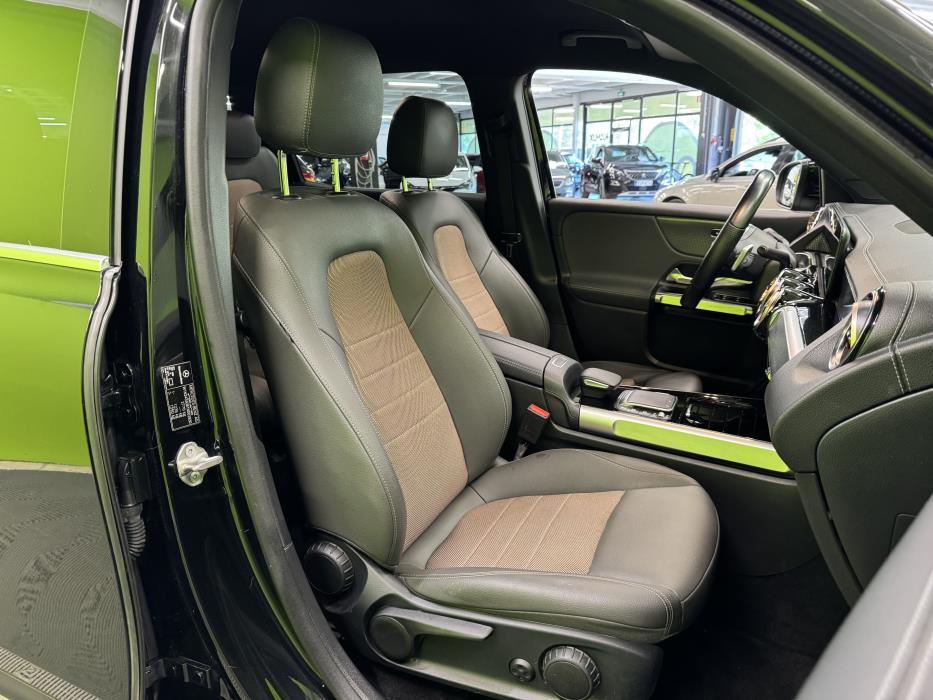 Mercedes-Benz EQB 2022